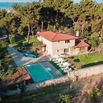 Private In The Forest With Pool And Jacuzzi Urla
