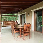 Private In The Forest With Pool And Jacuzzi Villa *