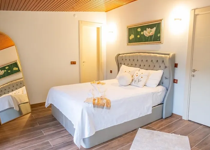 Private In The Forest With Pool And Jacuzzi Villa Urla