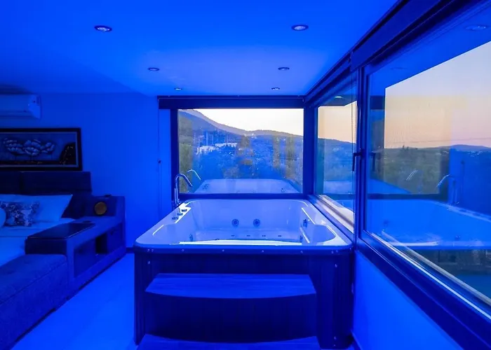 Private In The Forest With Pool And Jacuzzi * Urla