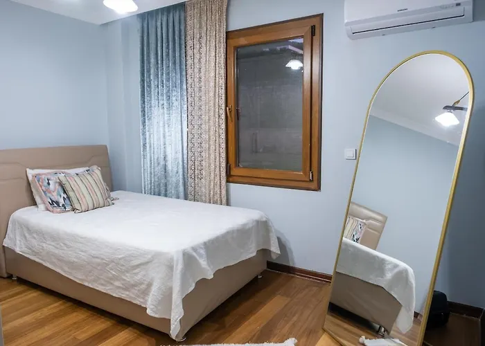 Private In The Forest With Pool And Jacuzzi Urla