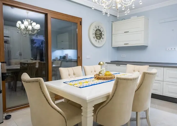 Villa Private In The Forest With Pool And Jacuzzi Urla