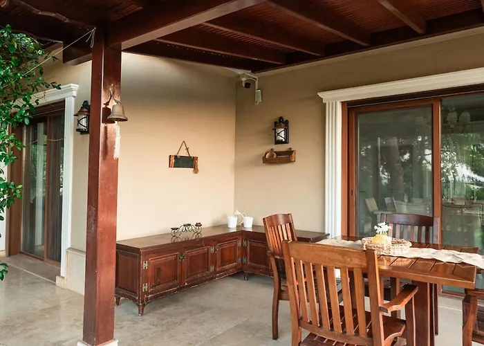 Private In The Forest With Pool And Jacuzzi Urla