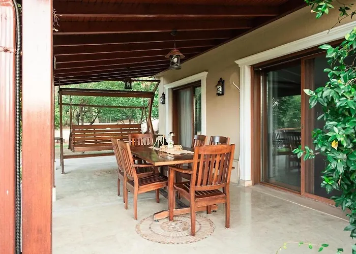 Private In The Forest With Pool And Jacuzzi Villa *