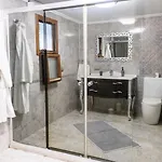 וילה Private In The Forest With Pool And Jacuzzi אורלה