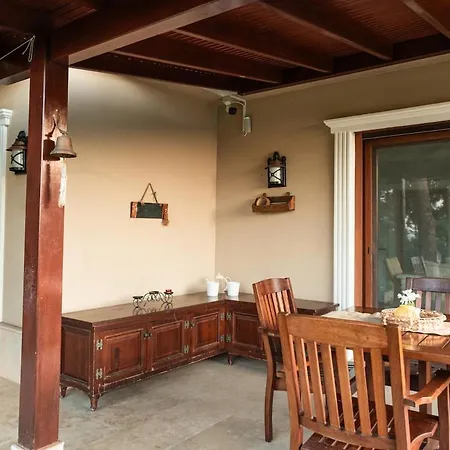 Private In The Forest With Pool And Jacuzzi Urla
