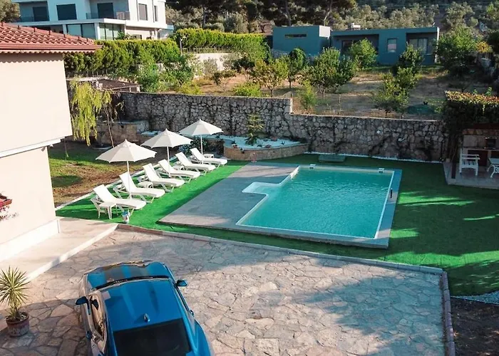 Private In The Forest With Pool And Jacuzzi